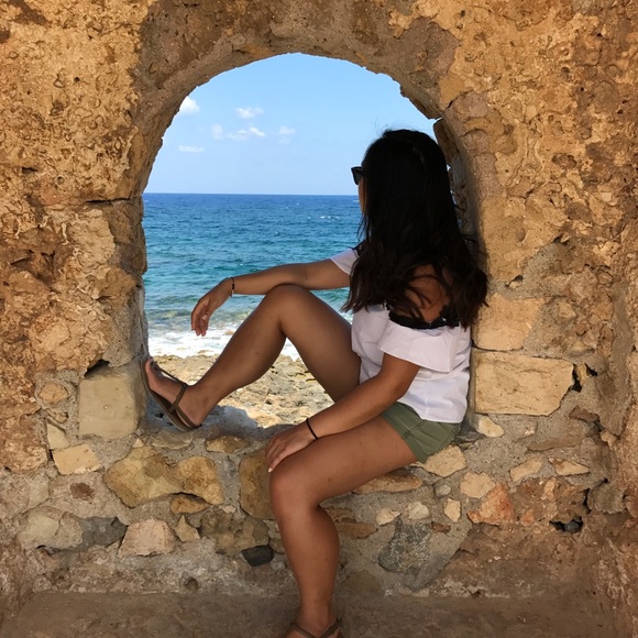 Meet your Posher, Jan - Picture 1 of 1